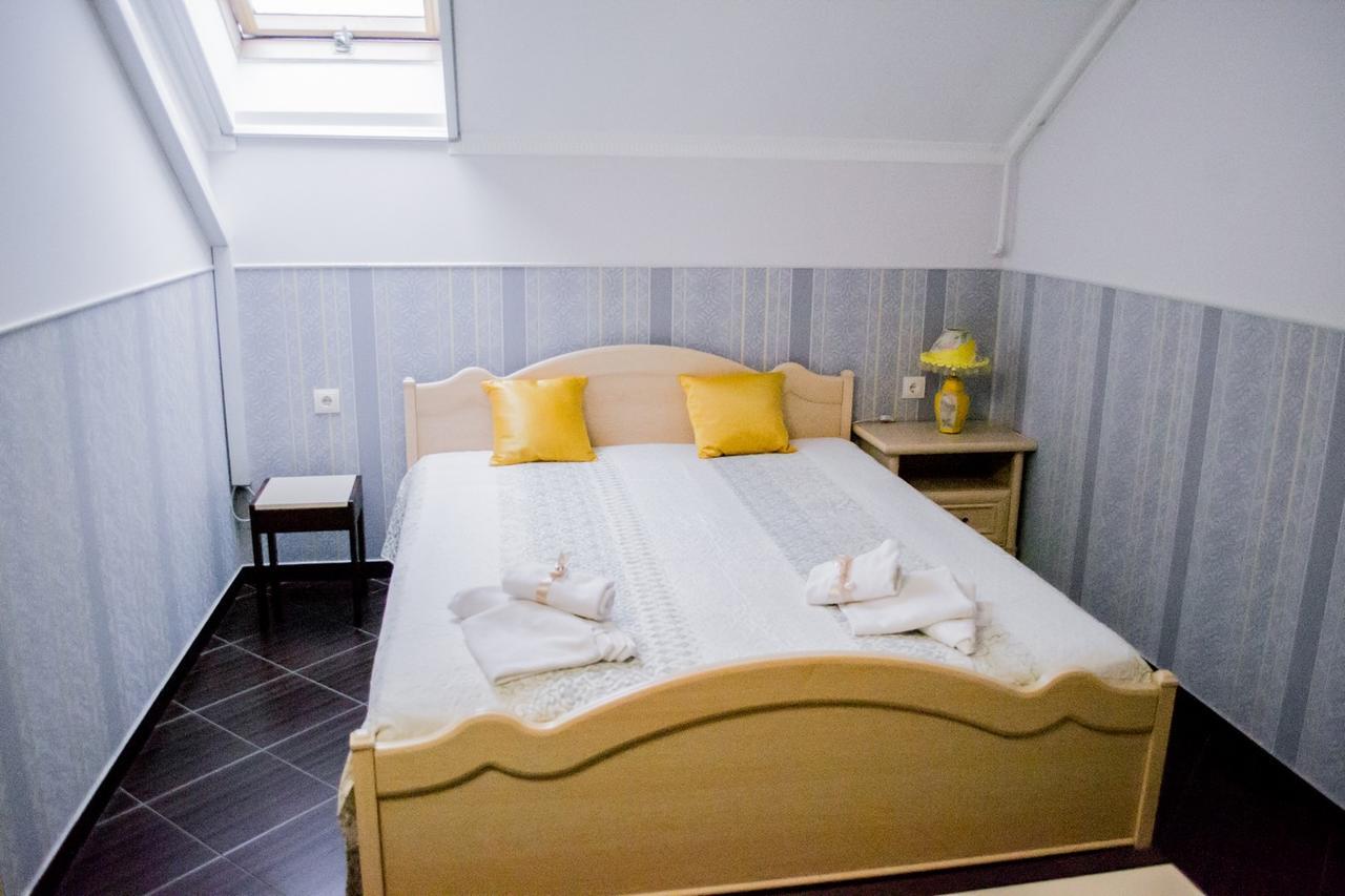 Beauty Complex Hotel Berehove  Luaran gambar