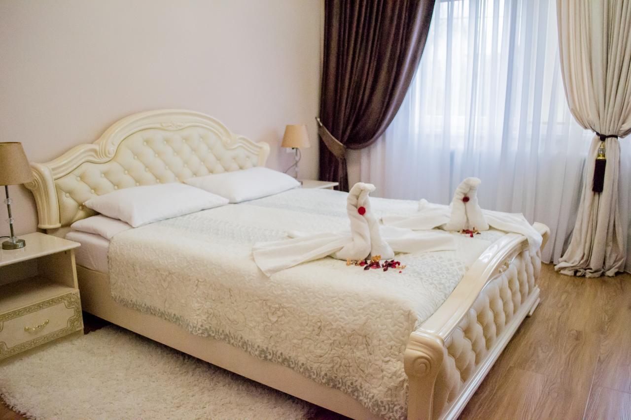 Beauty Complex Hotel Berehove  Luaran gambar