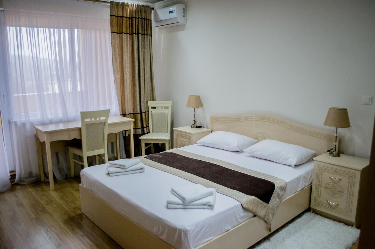 Beauty Complex Hotel Berehove  Luaran gambar