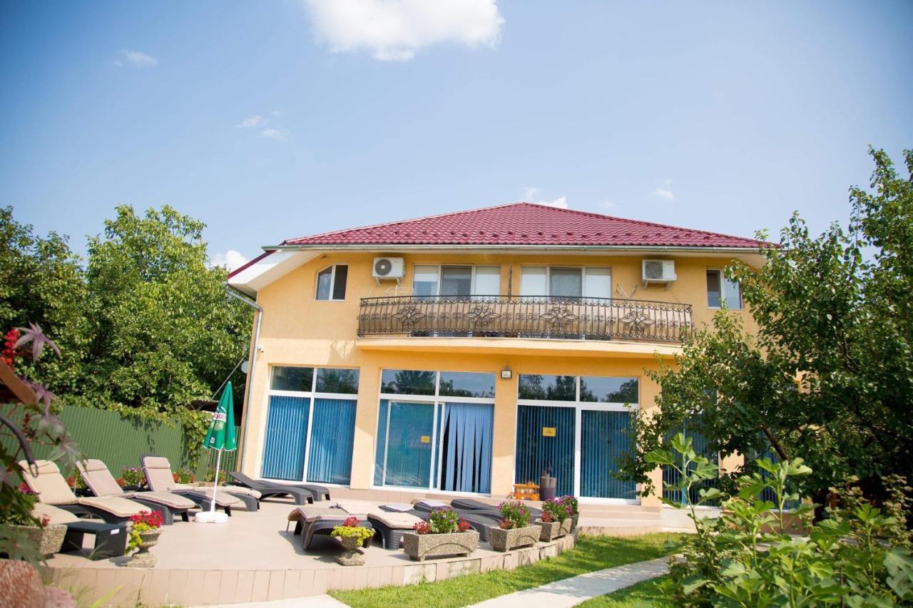 Beauty Complex Hotel Berehove  Luaran gambar