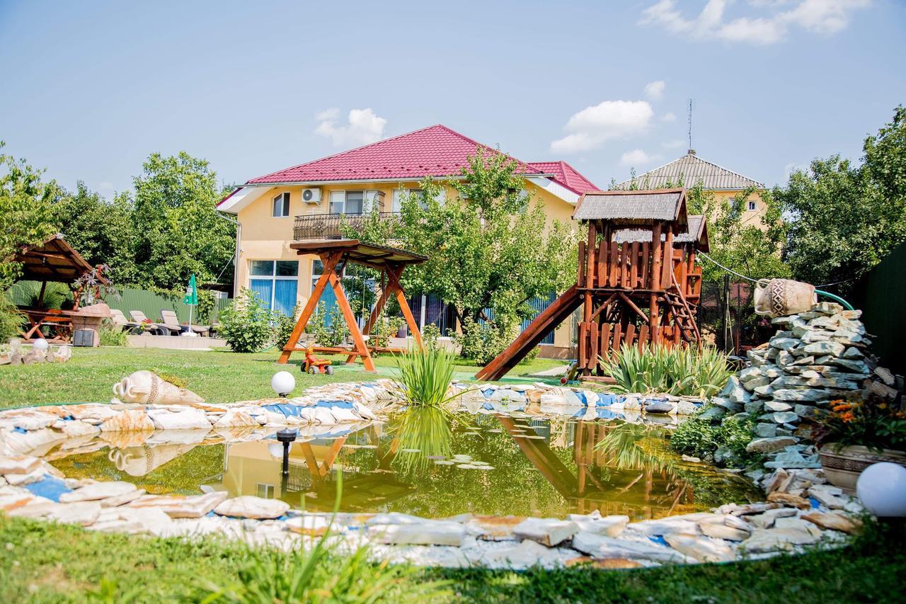 Beauty Complex Hotel Berehove  Luaran gambar