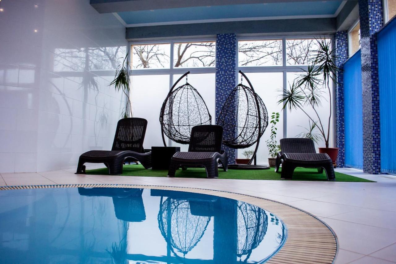 Beauty Complex Hotel Berehove  Luaran gambar